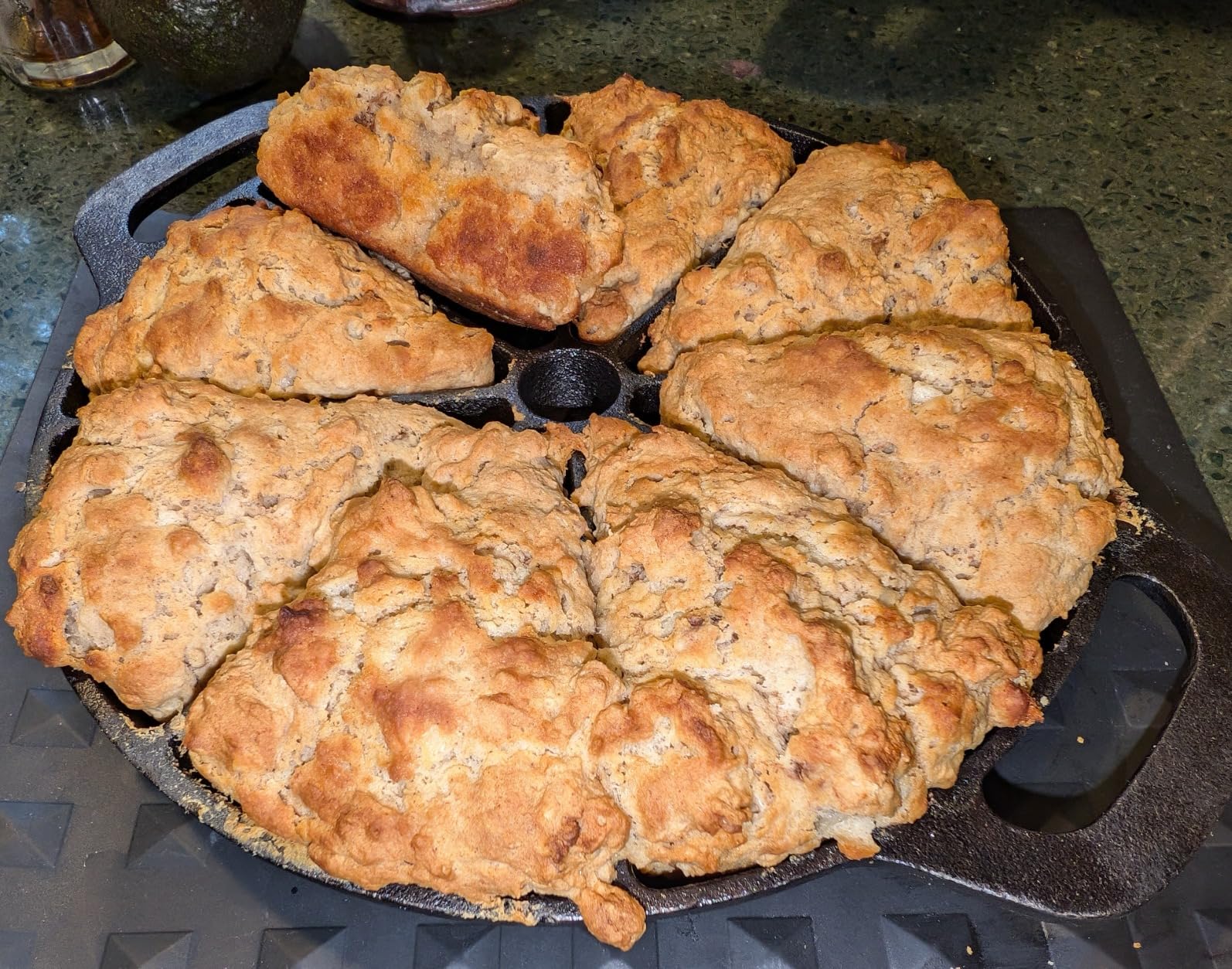 KUHA Cast Iron Scone Pan - Pre-Seasoned Divided Baking Skillet - Round Wedge Pan for Baking, Cornbread, and Cooking - Includes Oven Mitts, Trivet, and Oil Brush customer photo 1