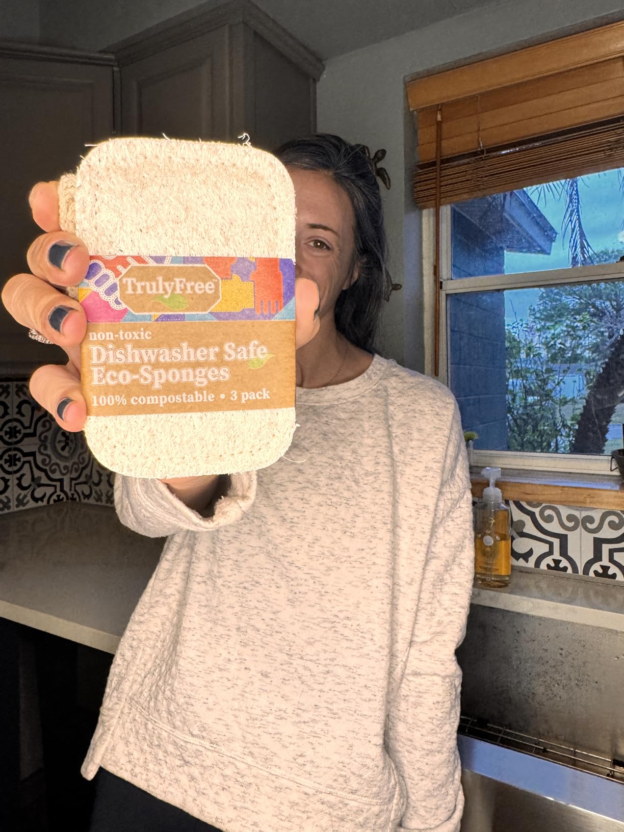 Truly Free Natural Cleaning Sponges, 100% Organic Luffa Dish Scrubber, Plant-Based Compostable Kitchen Dishwasher Sponge, Cleans Sink, Grout & Tile, Non Scratch Scouring Pad - 4.4 x 2.8 in, Pack of 3 - Customer Photo 2