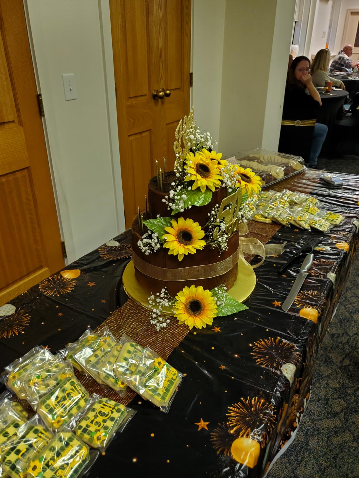 16 Pcs 5.5x5.5in Cookie Stencil DIY Royal Icing Baking Stencils for Royal Icing Cookies, Airbrush Cookies; Sugar Cookie Stencils,Craft Painting, Stencil Genie Stencils (Essential) customer photo 1