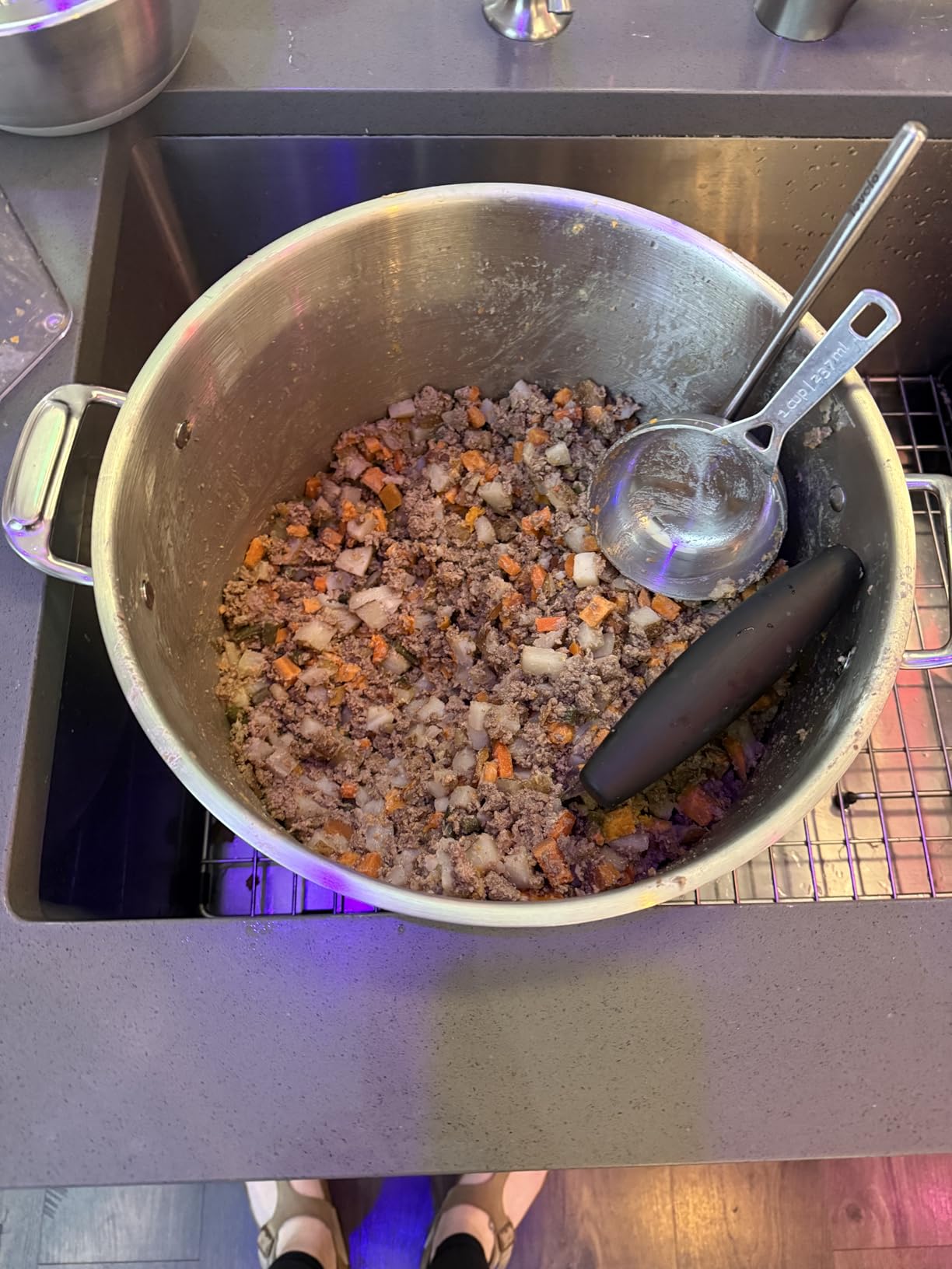 NutriChef 20 Quart Heavy-Duty Stockpot with Stainless Lid - Large Pot for Induction, Gas & Electric Cooktops, Perfect for Soups & Stews - Customer Photo 0