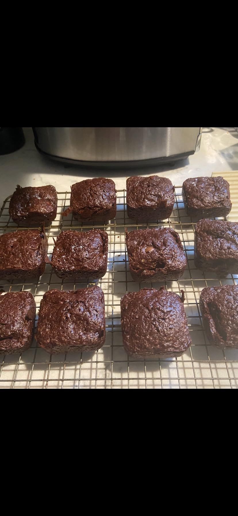 CHEFMADE Financier Cake Pan, 8-Cavity Non-Stick Muffin Pan Biscuits Cookies Bakeware for Oven Baking (Champagne Gold) customer photo 1