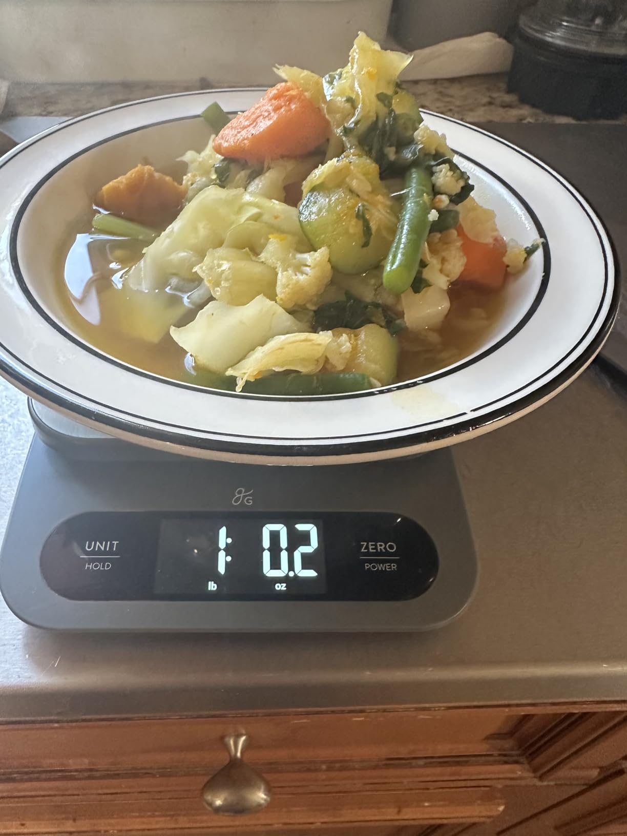 Greater Goods Digital Food Scale for Kitchen & Baking, 10kg/22lb High-Capacity Weight Scale with 1g Precision, Stainless Steel Platform, Hi-Def LCD, Ideal for Bread, Sourdough & Bulk Cooking Customer Review Greater Goods Digital Food Scale for Kitchen & Baking, 10kg/22lb High-Capacity Weight Scale with 1g Precision, Stainless Steel Platform, Hi-Def LCD, Ideal for Bread, Sourdough & Bulk Cooking - Customer Photo 1