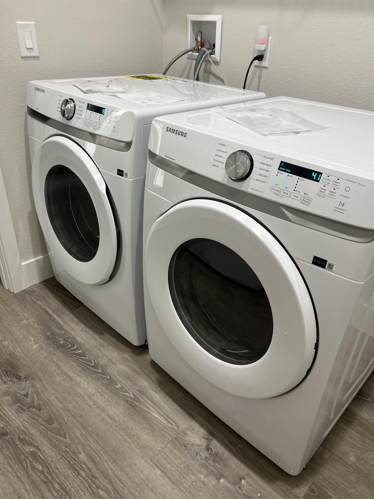 Samsung WF45T6000WPR White Front Load Laundry Package Customer Review Samsung WF45T6000WPR White Front Load Laundry Package - Customer Photo 1