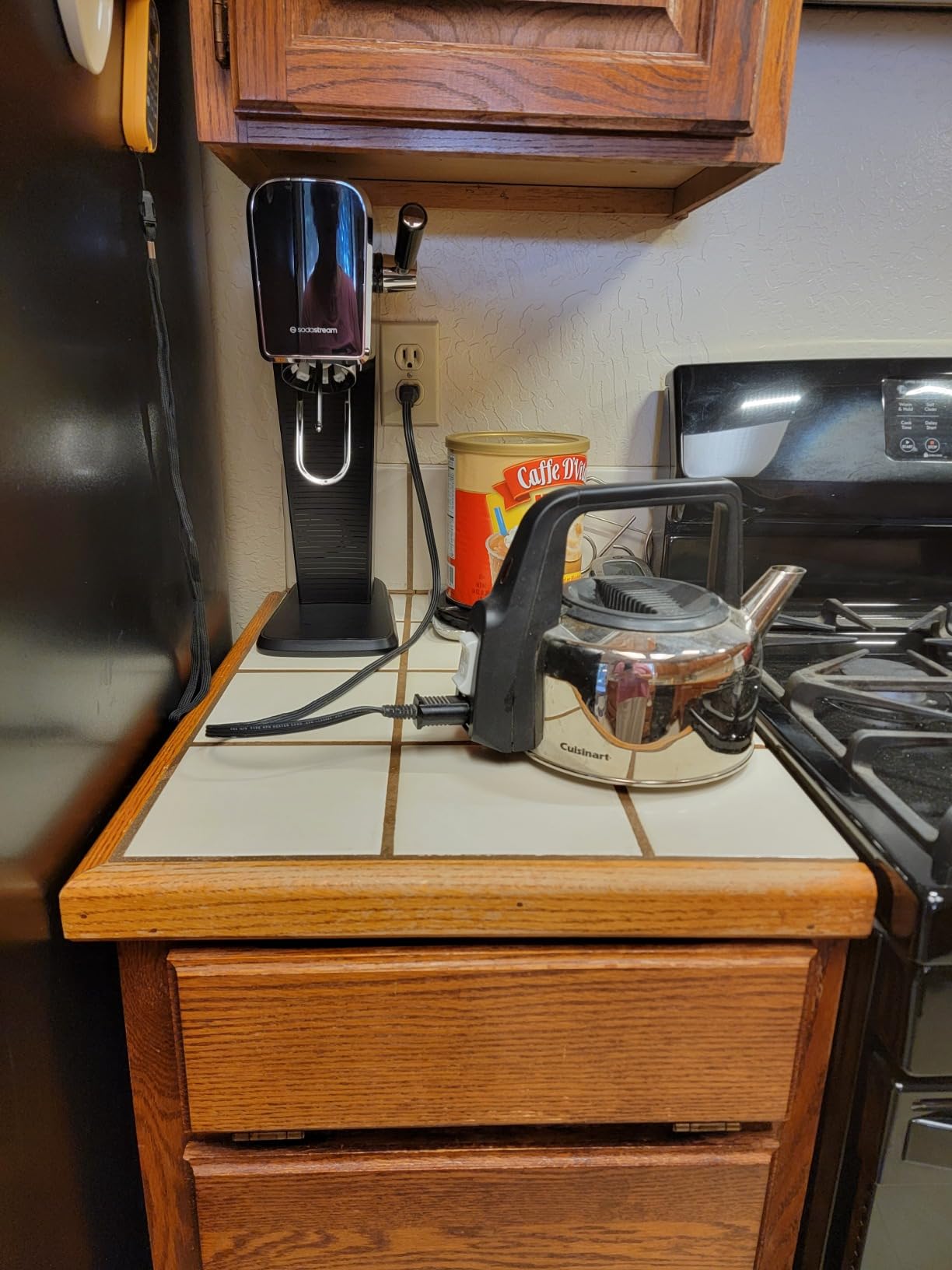 SodaStream - ART Sparkling Water Maker | VALUE BUNDLE | CQC CO2 system | Includes 2x CO2 Cylinders, 2x 32 Fl Oz Dishwasher Safe Bottles, 2x Bubly Flavor Drops | Combine with Pepsi Flavors | Black customer photo 1