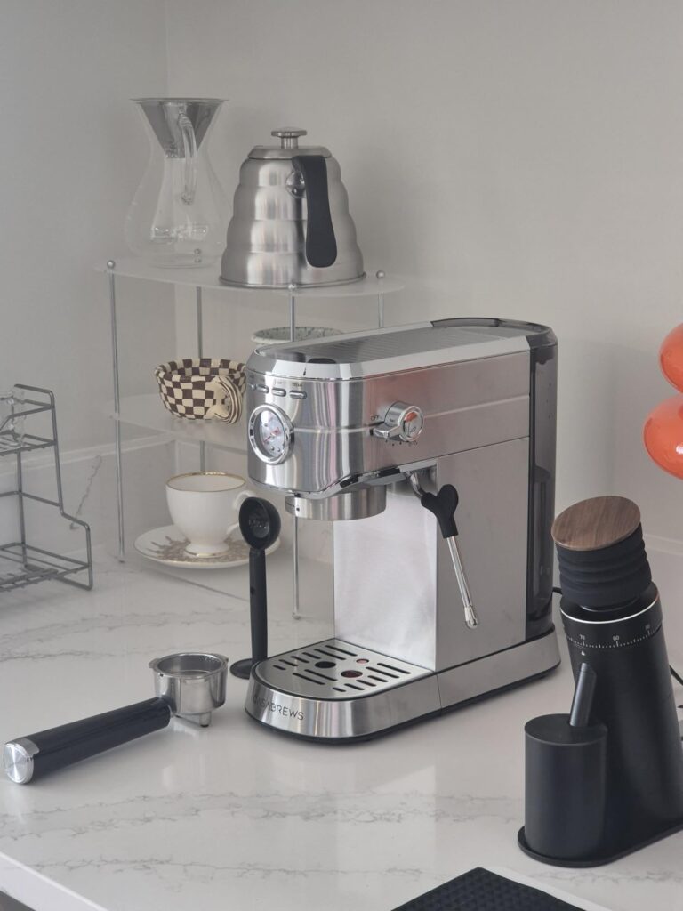 CASABREWS CM5418 Espresso Machine 20 Bar, Compact Espresso Maker with Steam Milk Frother, Stainless Steel Coffee Machine with 34oz Removable Water Tank for Cappuccino, Gift for Women or Men, Silver - Customer Photo 4