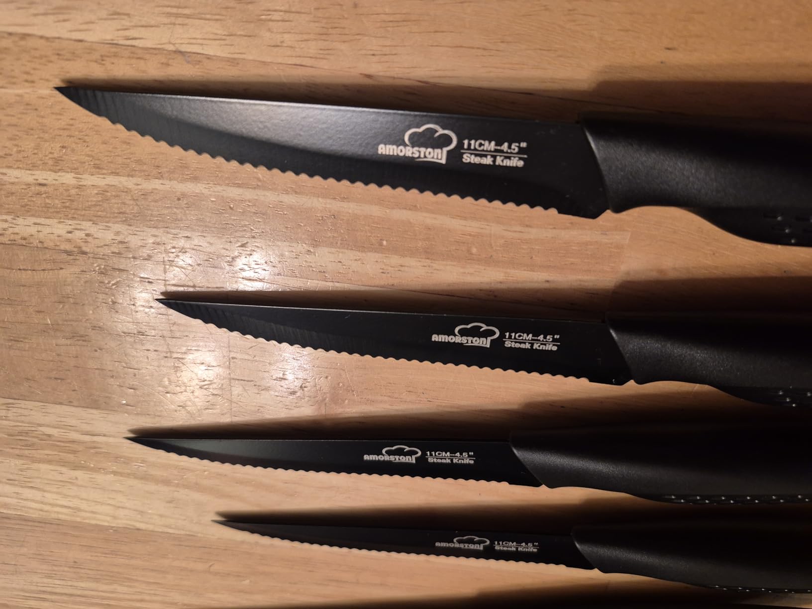 Amorston Steak Knives, Steak Knives Set of 8, Stainless Steel Steak Knife Set, Serrated Knives Dishwasher Safe, Elegant Black customer photo 2
