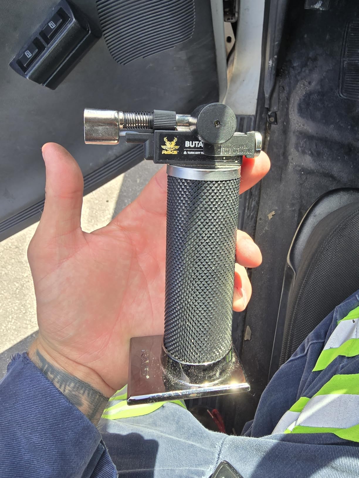 RAVS Butane Torch Lighter, DUAL Flame Mode Kitchen Torch, Refillable Cooking Torch Gun, Creme Brulee Torch Lighter, Blow Torch for Cooking, Welding, Mini Torch Soldering Torch, Butane is Not Included customer photo 2