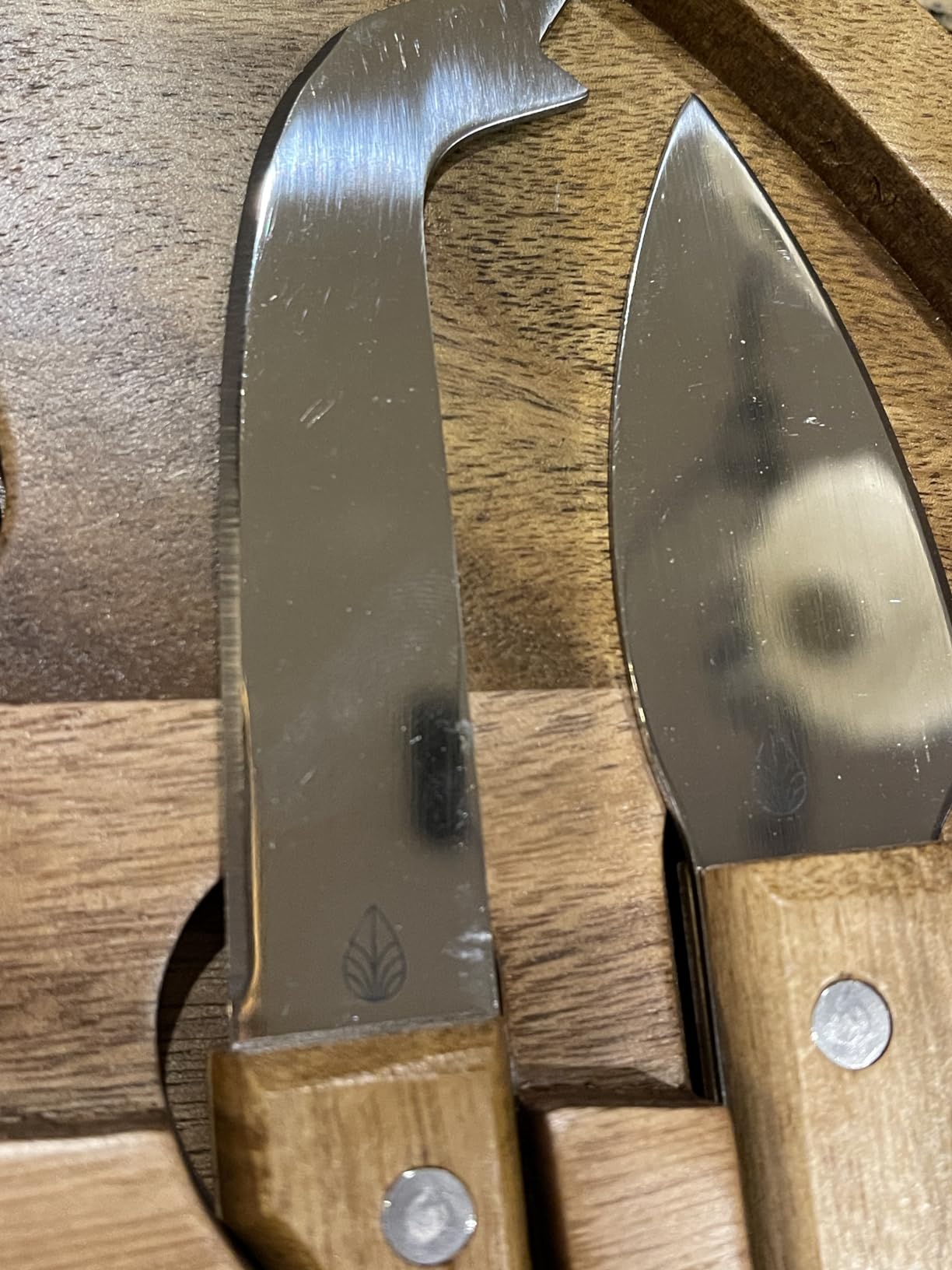 Toscana Monogram Initials M Personalized Acacia Circo Cheese Cutting Board & Tools Set Customer Review Toscana Monogram Initials M Personalized Acacia Circo Cheese Cutting Board & Tools Set - Customer Photo 1