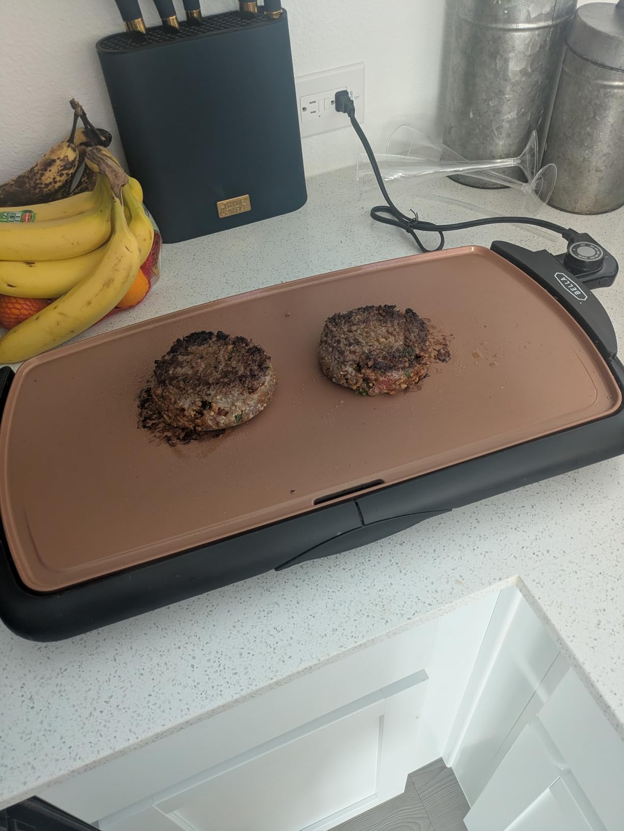 bella Electric Non-Stick Griddle, Make 10 Eggs At Once, Healthy-Eco Non-stick Coating, Hassle-Free Clean Up, Large Submersible Cooking Surface, 10.5