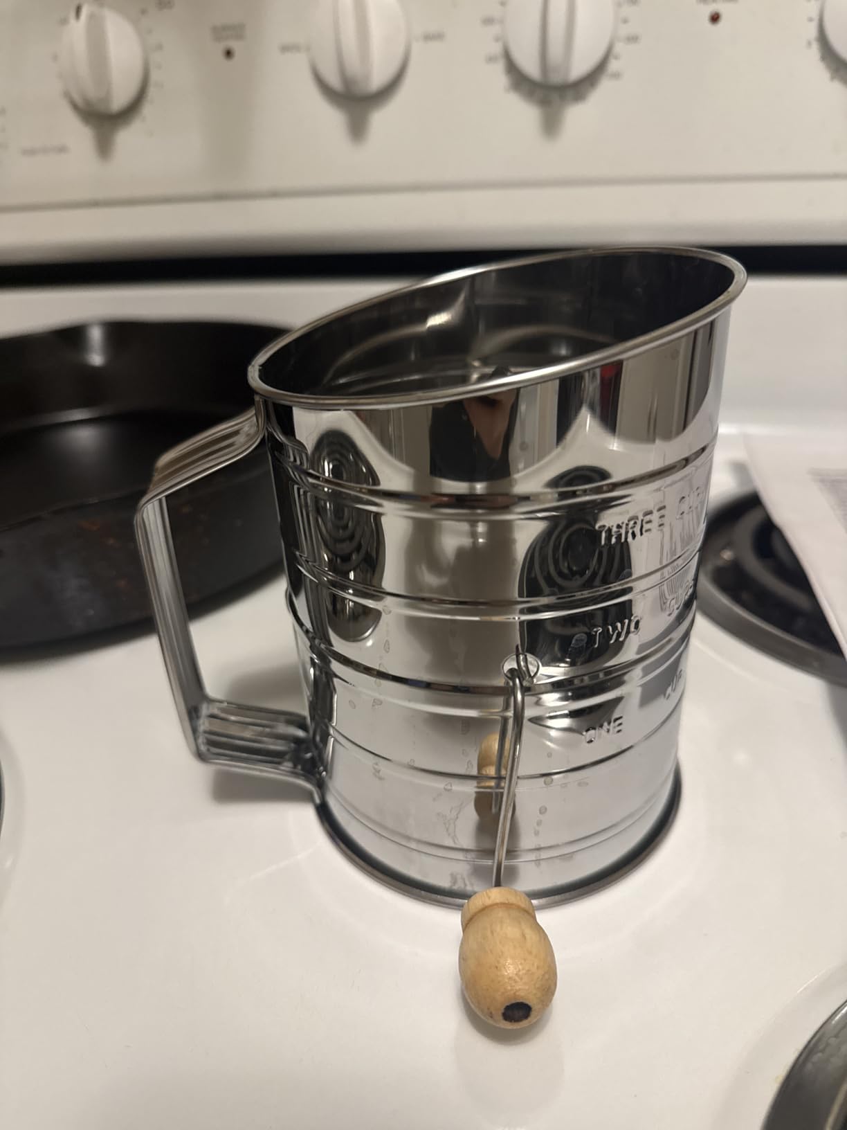 Flour Sifter, 3 Cup Flour Sifter for Baking Fine Mesh Rotary Hand Crank with Loop Agitator for Quick Sifting, Flour Sifter Stainlees Steel, Crank Sifter Flour for Baking Cakes and Spices Toresano customer photo 1