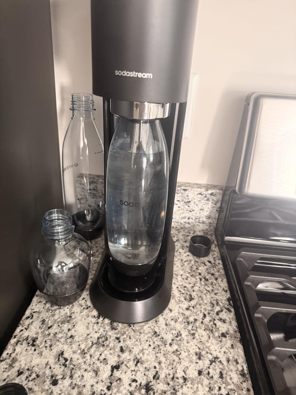 SodaStream Gaia Sparkling Water Maker, Black customer photo 2