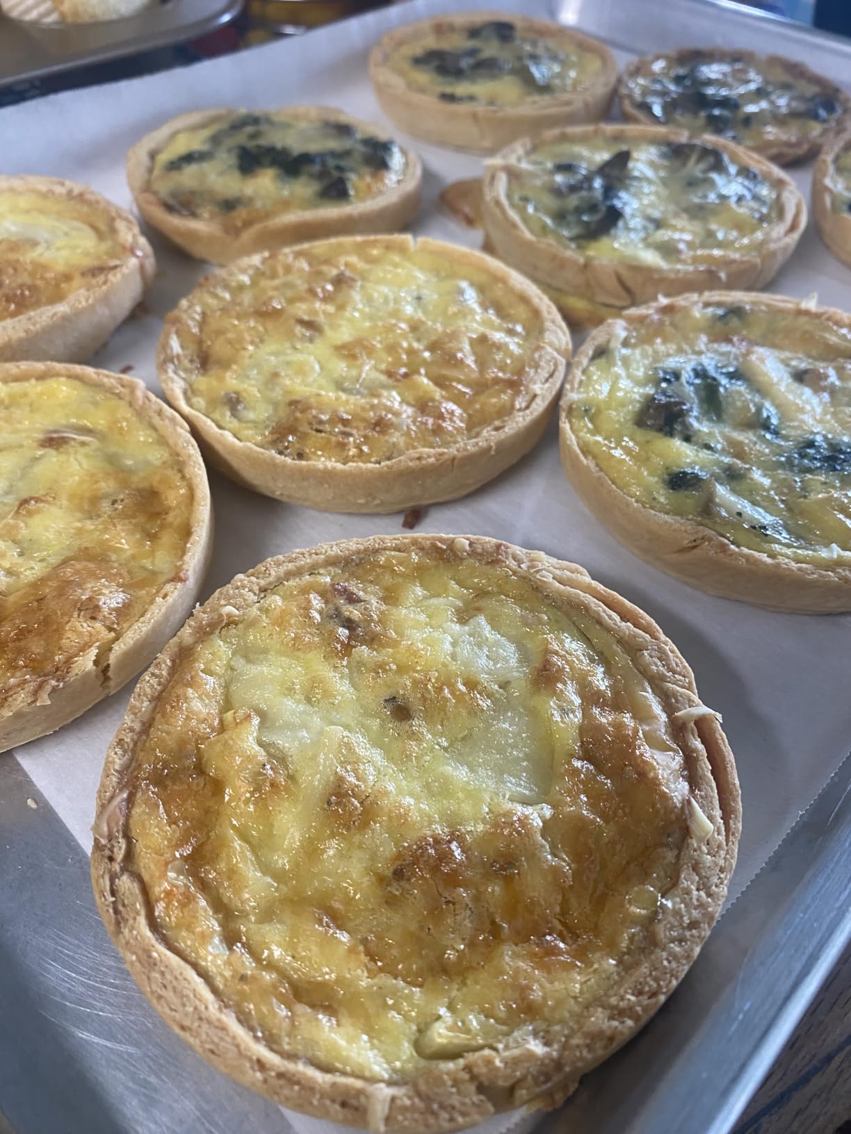 Sunnyray 8 Pcs 4 Inch Springform Pan for Baking Mini Cheesecake Pans with Removable Bottom Nonstick Leakproof Round Cake Mold Spring Form Molds for Mini Cheesecake Pizza and Quiches (Black) customer photo 1