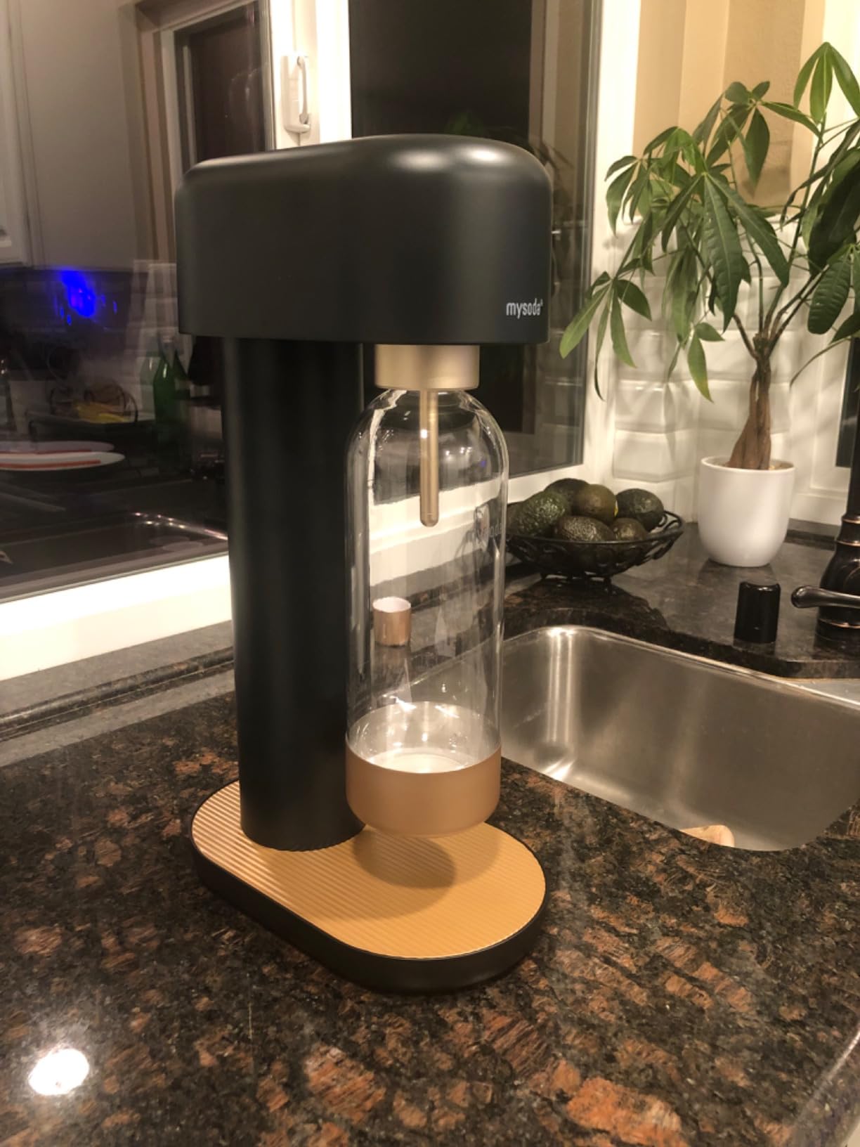 Mysoda Ruby 2 Sparkling Water Maker - Soda Streaming Machine Silent Carbonated Water Machine Robust Long-Lasting Aluminium Soda Maker 1L Water Bottle Without CO2 Cylinder - Sage Green Soda Machine - Customer Photo 3