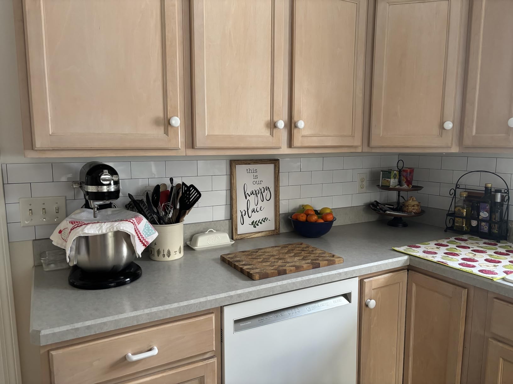 Art3d 102-Piece Peel and Stick Wall Tile for Kitchen Backsplash, Bathroom, Fireplace, 3in. × 6in. Stick on Subway Tile, Glossy White - Customer Photo 0