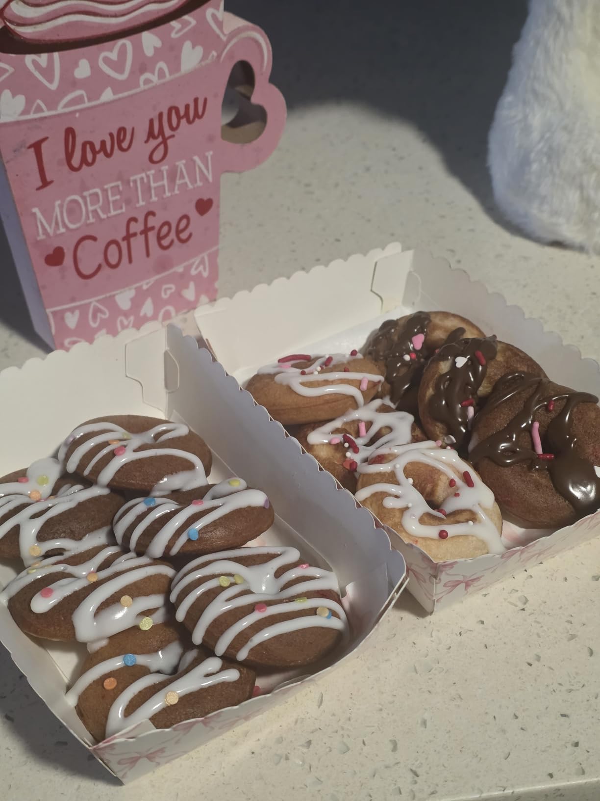 Baker's Friend Cake Pop Maker Machine Set with Cake Pop Stand, Sticks & Fork Tool, 12 Cake Pops Capacity, Aquamarine customer photo 2