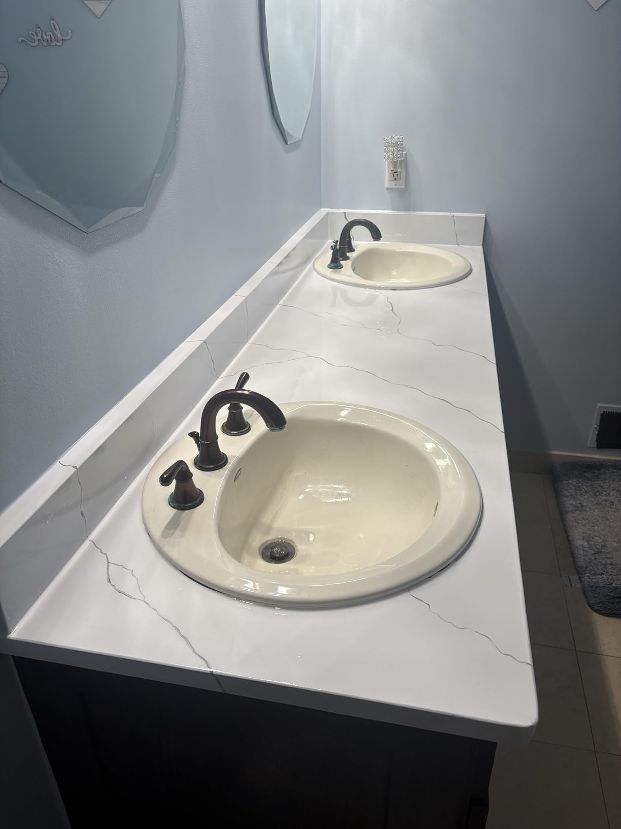 Giani Quartz Easy Epoxy Countertop Paint Kit (Venetian Gold) - Customer Photo 1