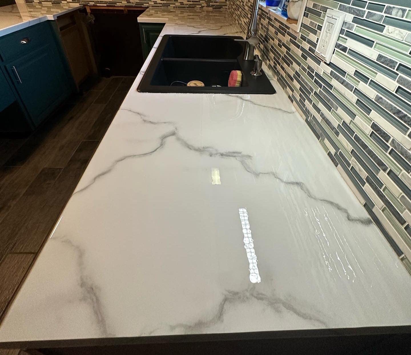 Giani Quartz Easy Epoxy Countertop Paint Kit (Venetian Gold) - Customer Photo 4