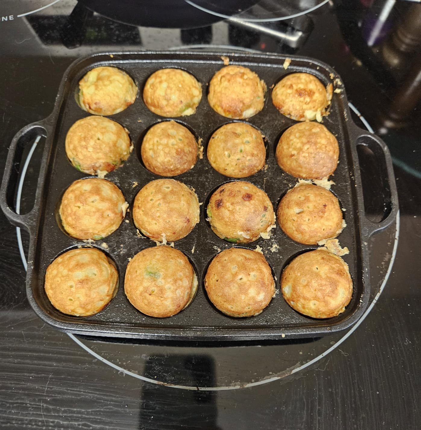 Otafuku Takoyaki Plate, Cast Iron Japanese Grill (16 Holes) customer photo 1
