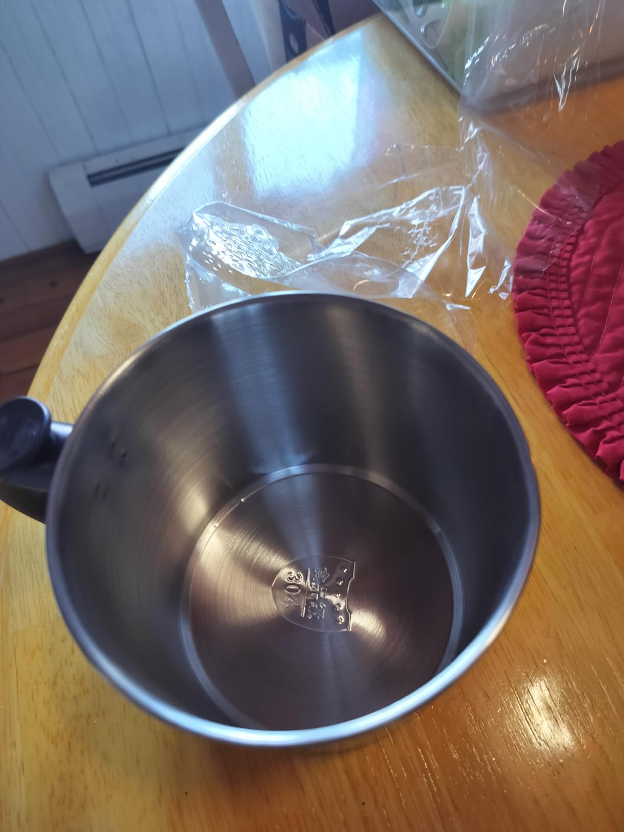 Phinicco Candle Making Pouring Pot, 44oz 1.3L Wax Melting Pot and Spoon 304 Stainless Steel Candle Making Pitcher Heat-Resistant Handle Dripless Pouring Spout Design - Customer Photo 3