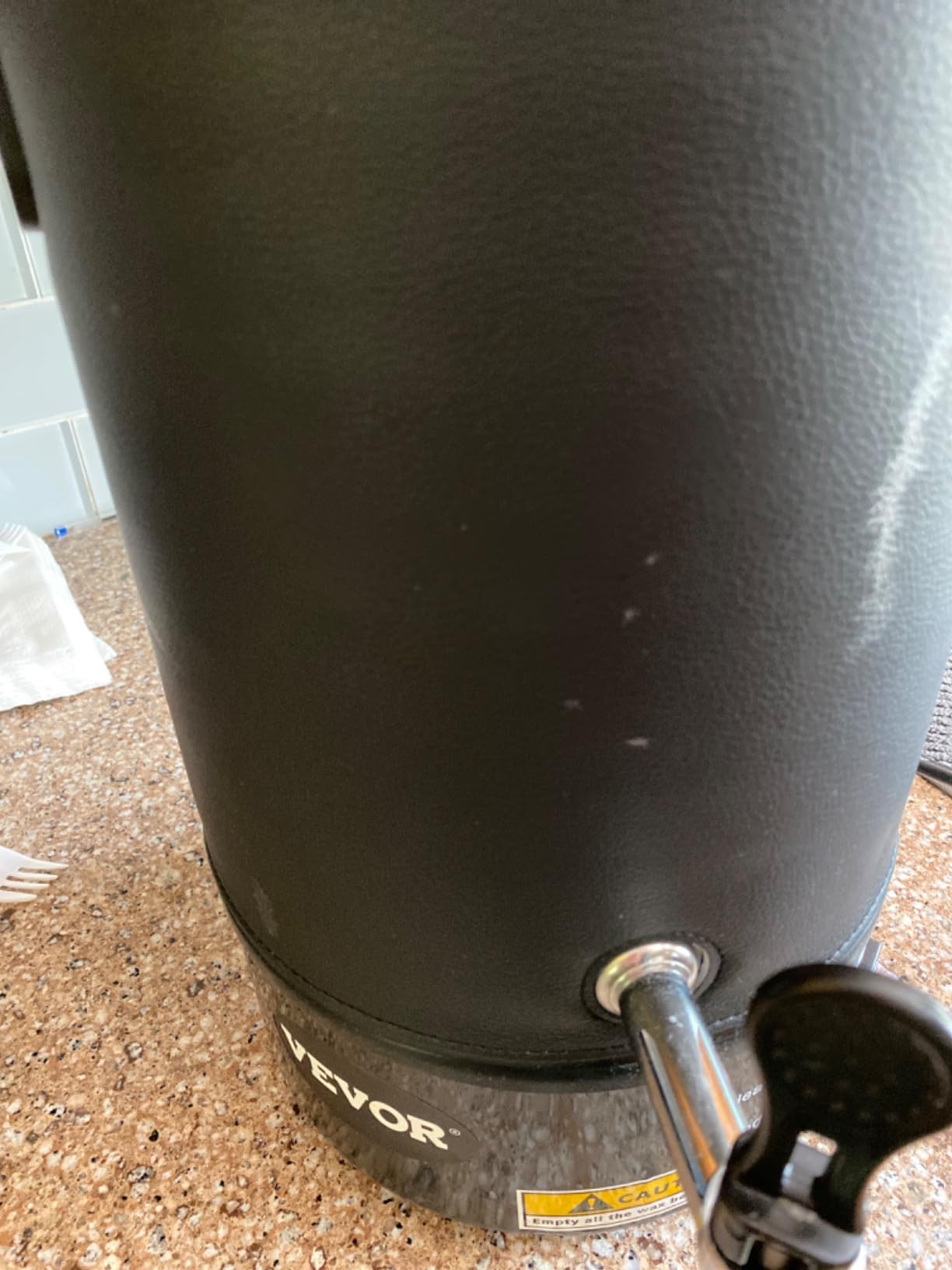 VEVOR 8Lbs Wax Melter for Candle Making, Large Electric Wax Melting Pot, 4-Level Temperature Control, Easy Pour Spout Easy Clean for Candle Soap Cream Beauty Bulk Production Business or Home ASIN - Customer Photo 3