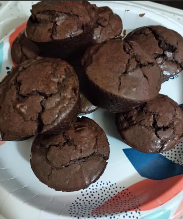 Vinino 2Pack Silicone Muffin Pan for Baking with Metal Reinforced Frame, 12 Cup Regular Size Cupcake Pan, BPA Free Silicone Muffin Tray, Cupcake Baking Pan Bite Molds for Oven Dishwasher Safe customer photo 2