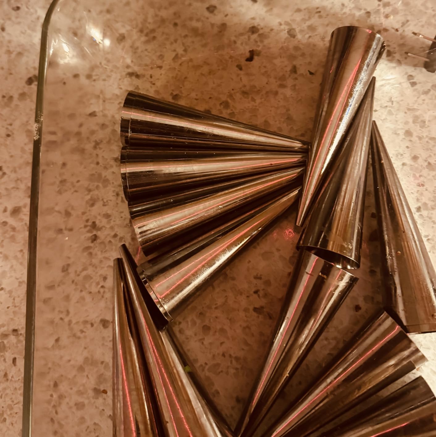 20Pcs Large Conical Cream Horn Molds, Non-stick Cream Horn Molds Stainless Steel, 5 inch Large Size Cannoli Tubes Kit Pack of Baking Cones customer photo 1