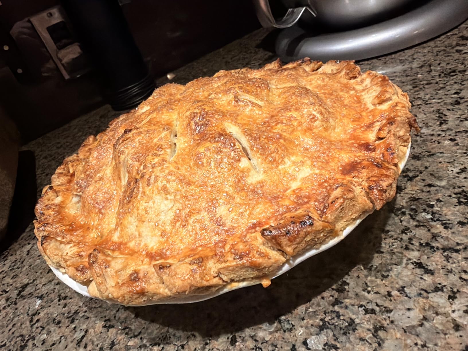 MALACASA Ceramic Pie Pan Set of 2, 9 inch, 40 oz Round Pie Dishes with Fluted Edges, Non Stick, For Quiche, Apple Pies, Pot Pies & More customer photo 1