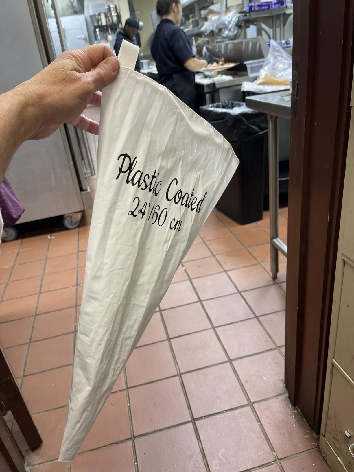 Nuogo 4 Pack 24 Inch Reusable Piping Pastry Bags Large Canvas Cake Decorating Bags with Plastic Coating for Frosting, Icing, Cupcakes, Cookies customer photo 1