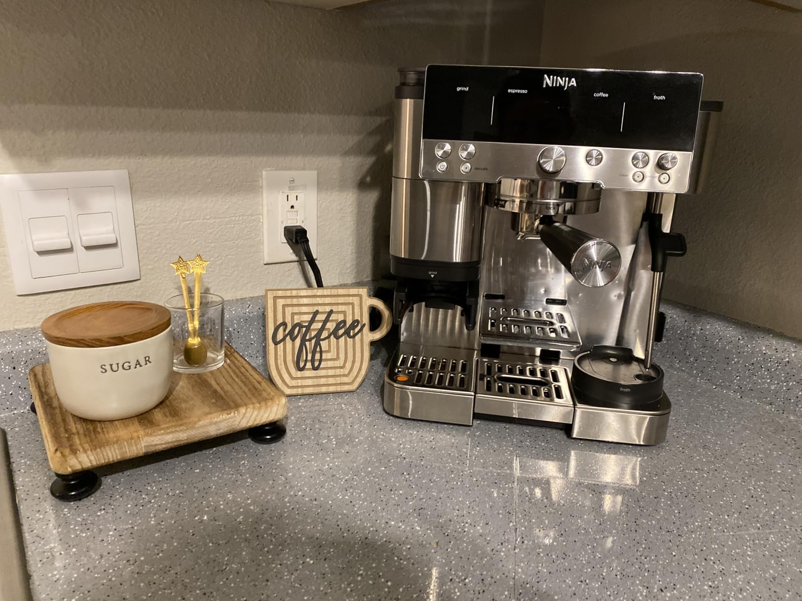 Ninja Luxe Café Premier 3-in-1 Espresso Machine, Drip Coffee, & Rapid Cold Brew | Built-in Coffee Grinder, Hands-Free Milk Frother, Assisted Tamper for Cappuccinos & Lattes | Stainless Steel | ES601 customer photo 1