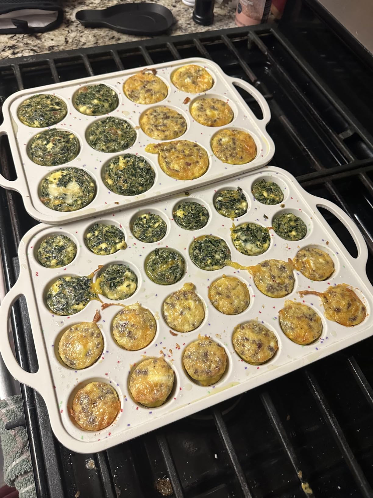 Regular 12 Cup and Mini 24 Cup Nonstick Cupcake Pan Set Silicone Muffin Pan for Baking Silicone Cupcake Mold with Metal Reinforced Frame BPA Free (2 Pcs, Cream) customer photo 2