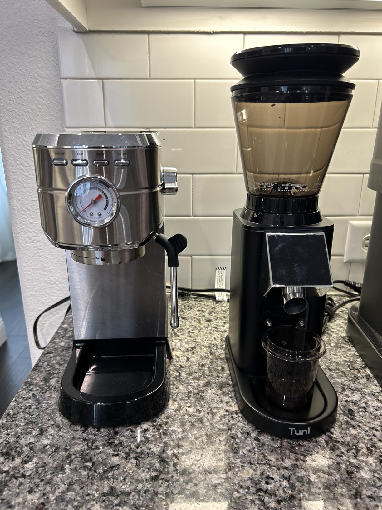 Tuni G1 Conical Burr Coffee Grinder, 48 Grind Settings Anti-static Burr Mill, Precision Electronic Timer and LED Touchscreen for Espresso/Drip/Cold Brew/French Press, Stainless Steel, Silver Customer Review Tuni G1 Conical Burr Coffee Grinder, 48 Grind Settings Anti-static Burr Mill, Precision Electronic Timer and LED Touchscreen for Espresso/Drip/Cold Brew/French Press, Stainless Steel, Silver - Customer Photo 1
