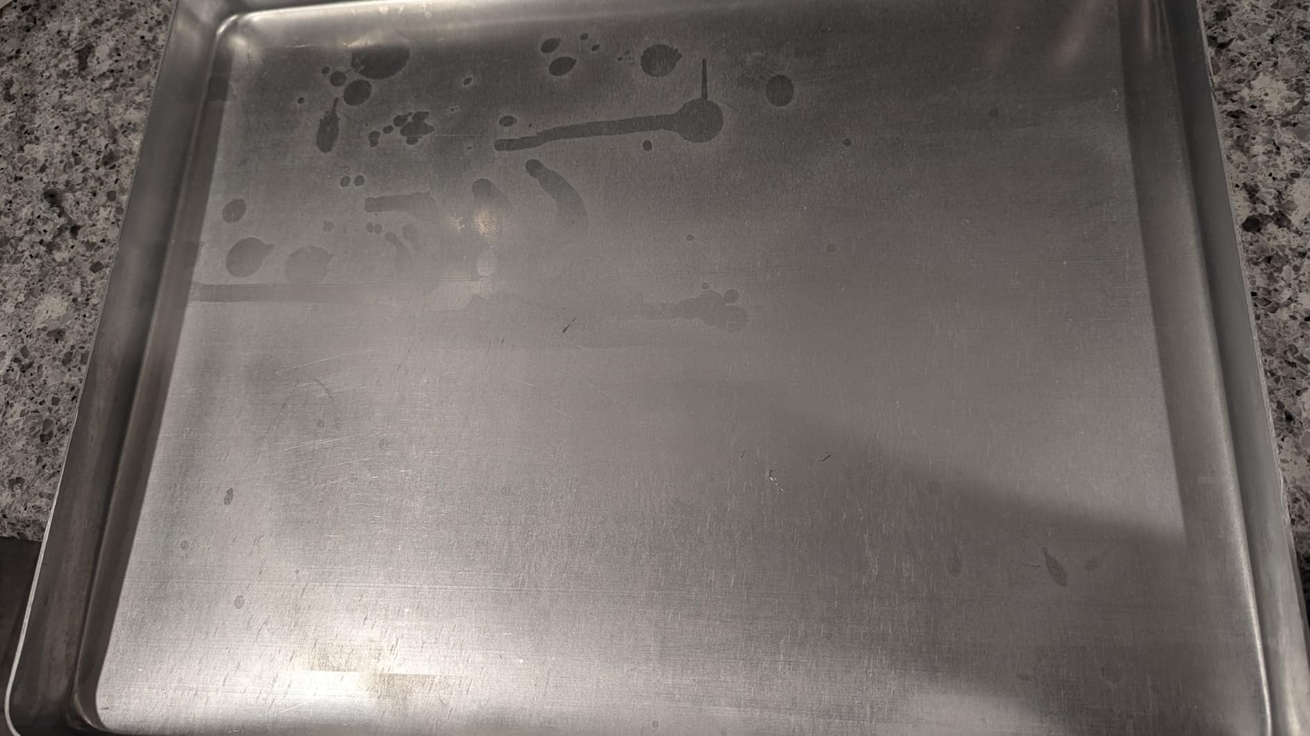 Hakan Aluminum Half Sheet Baking Pan 14x18-inch, 2.2lbs Weight, Thick Rust-Free Bakeware, Wrap Resistant Food Grade Aluminum Baking Tray, Cookie Sheet Oven Tray, Heavy-Duty Baklava Tray, Silver customer photo 1