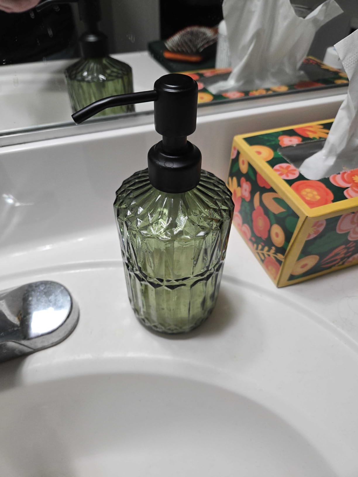 JASAI 18Oz Green Glass Soap Dispenser with Gold Rust Proof Pump, Refillable Kitchen soap Dispenser for Dish Soap, Soap Dispenser Bathroom for Hand soap, Lotion, Body Wash. - Customer Photo 0