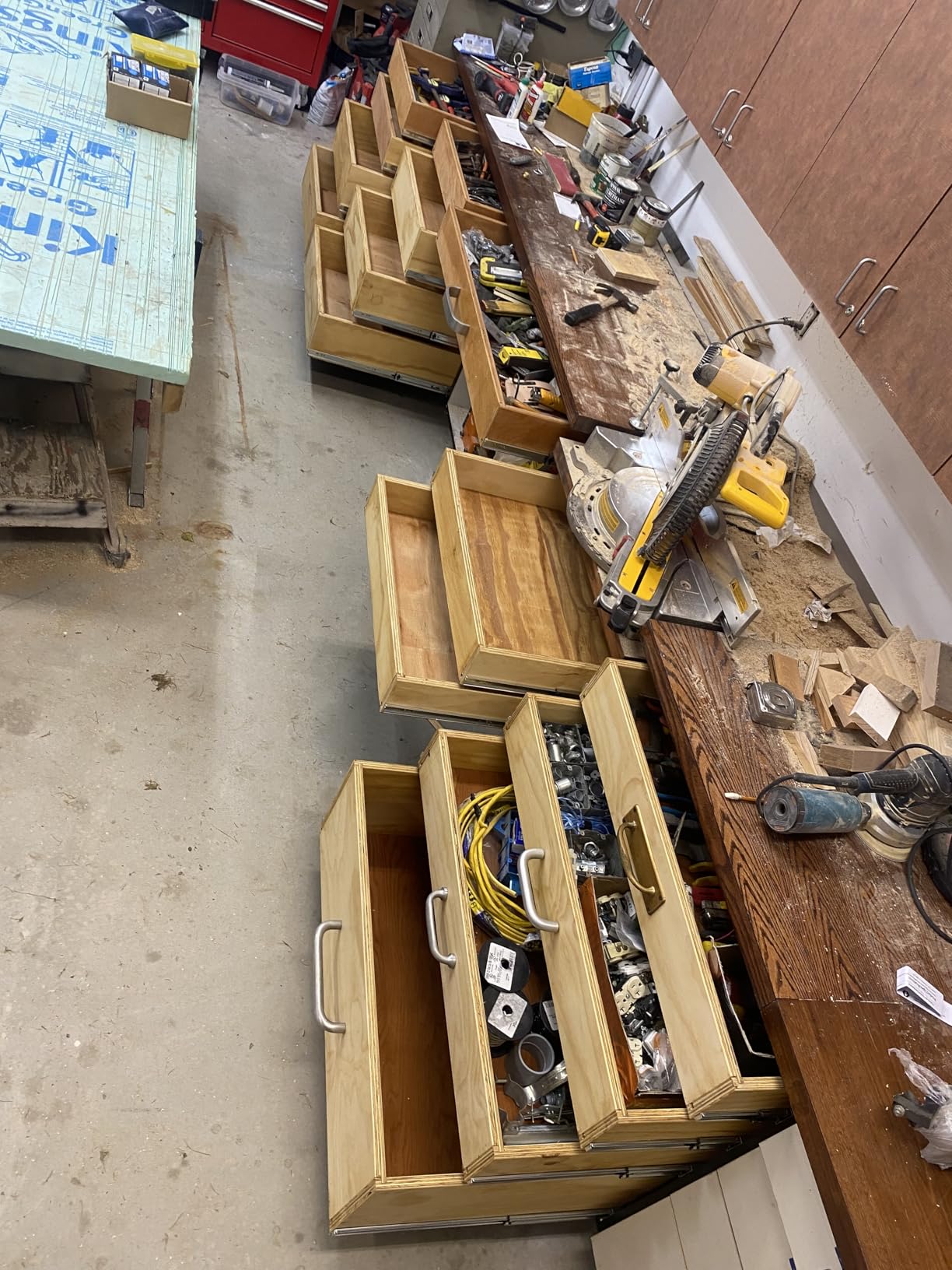 1 Pair | Soft Close Drawer Slides 22 inch, HBL' Heavy Duty Cabinet Drawer Slides Replacement - Ball Bearing Full Extension, 200 LB Capacity, Made of Cold-Rolled Steel, Rust-Resistant & Long-Lasting. - Customer Photo 1