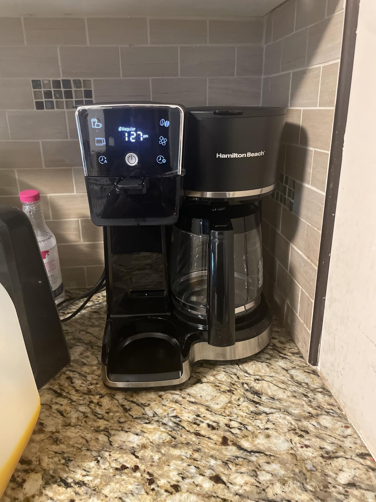 Hamilton Beach 2-Way 12 Cup Programmable Drip Hot and Iced Coffee Maker & Single Serve Coffee Machine, Glass Carafe, Auto Pause and Pour, Black (47500J) - Customer Photo 0
