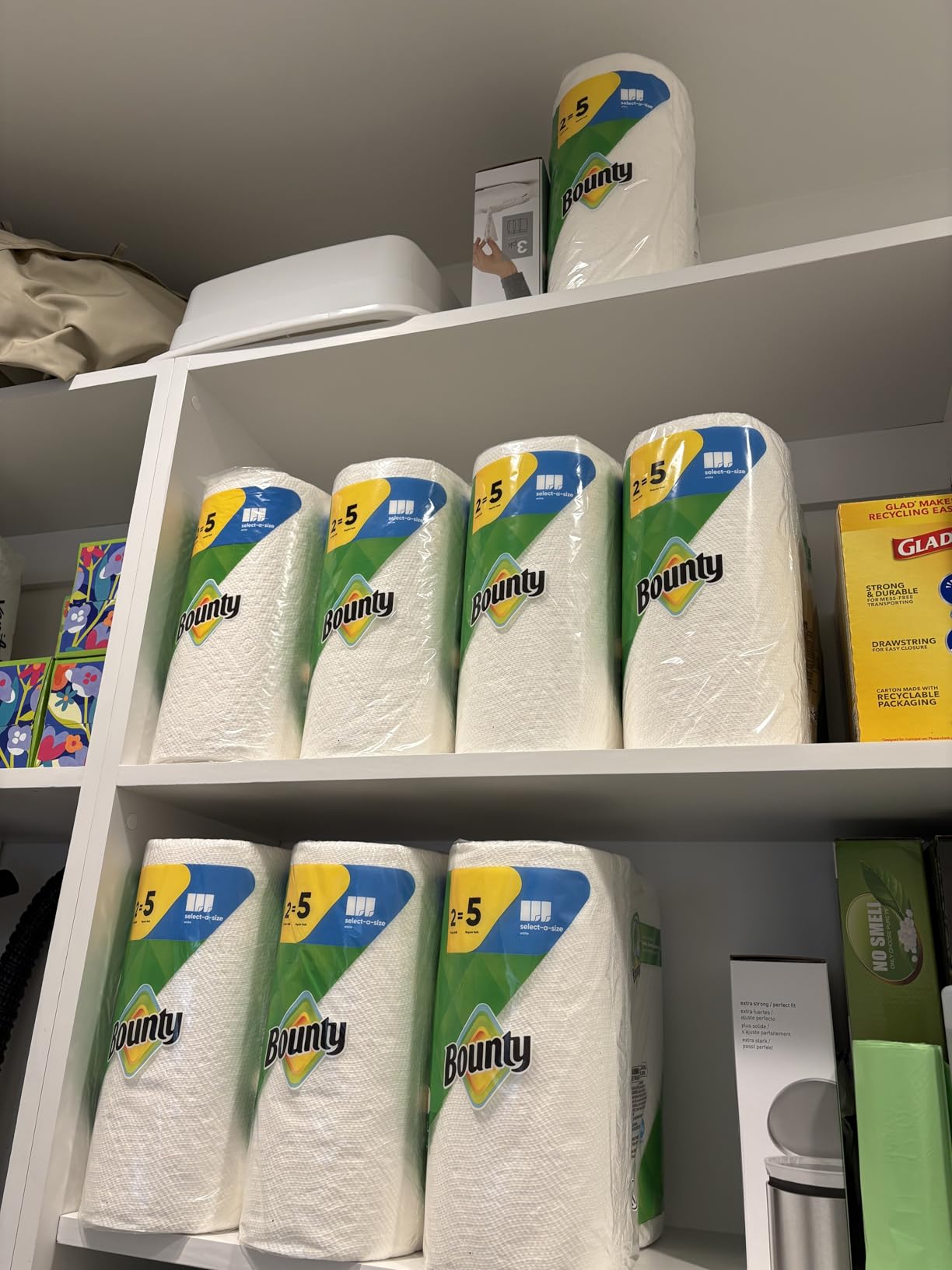 Bounty Quick-Size Paper Towels, White, 8 Family Triple Rolls = 27 Regular Rolls - Customer Photo 1