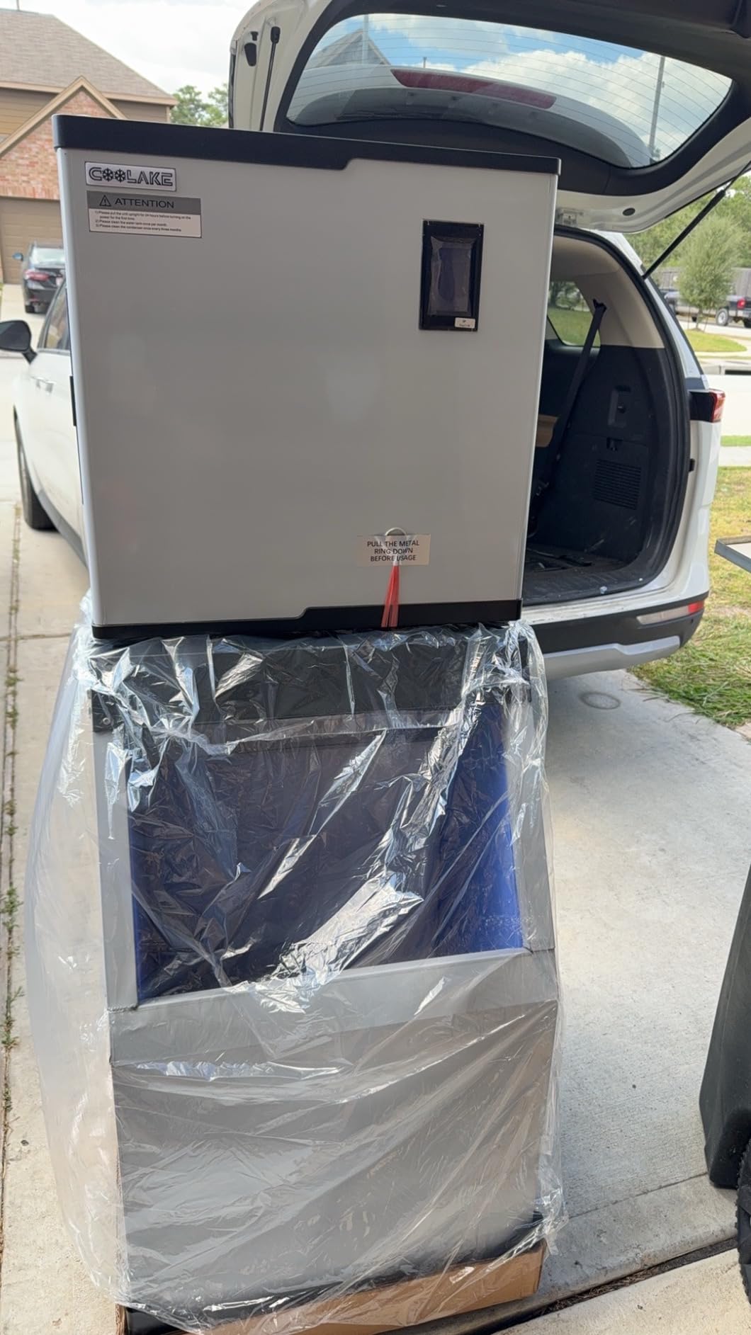 Coolake Commercial Ice Maker Machine 200 Lbs/24H with 50 Lbs Storage Bin, Stainless Steel Under Counter Ice Machine, Self Cleaning Freestanding Ice Maker for Home Bar Garage Outdoor Kitchen - Customer Photo 2