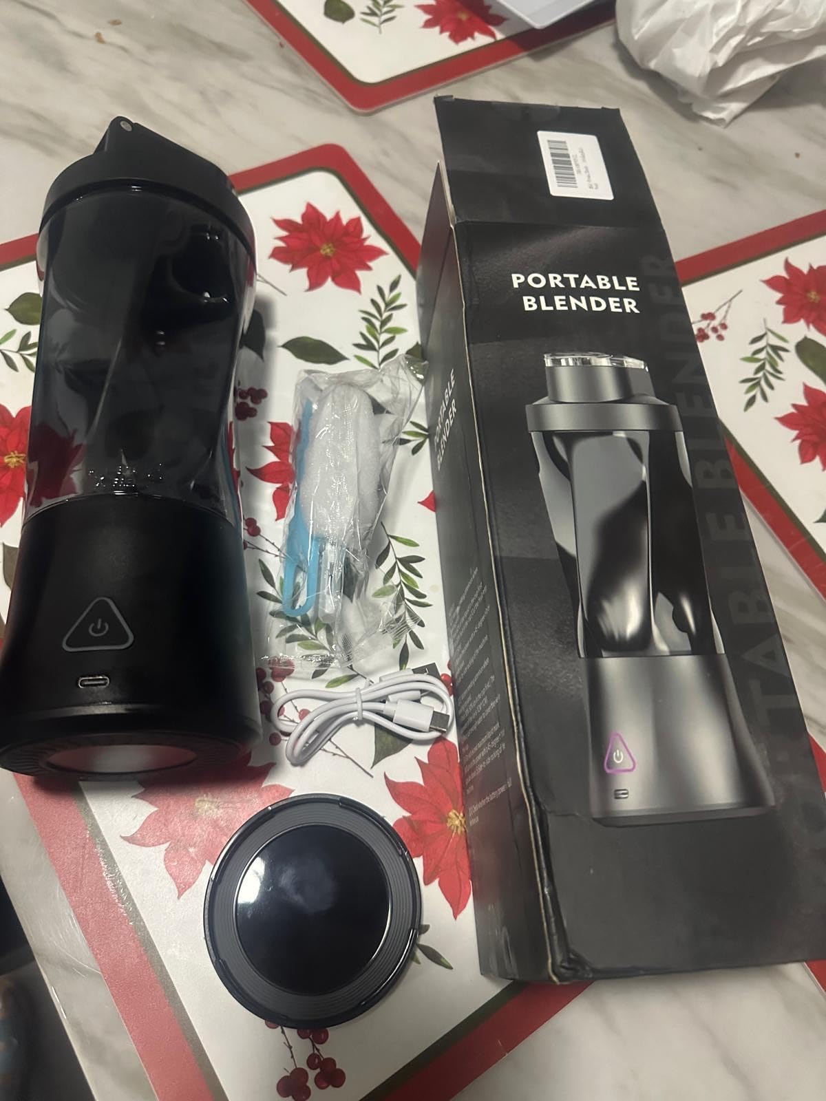 Personal Blender Wireless 24oz Cordless Mini 360 Watt Portable Blender-for Smoothies Freshly Squeezed Juices 6000mAh Self Cleaning and BPA Free Portable Juicer with 6 Sharp Blade Carbon Black Customer Review Personal Blender Wireless 24oz Cordless Mini 360 Watt Portable Blender-for Smoothies Freshly Squeezed Juices 6000mAh Self Cleaning and BPA Free Portable Juicer with 6 Sharp Blade Carbon Black - Customer Photo 1