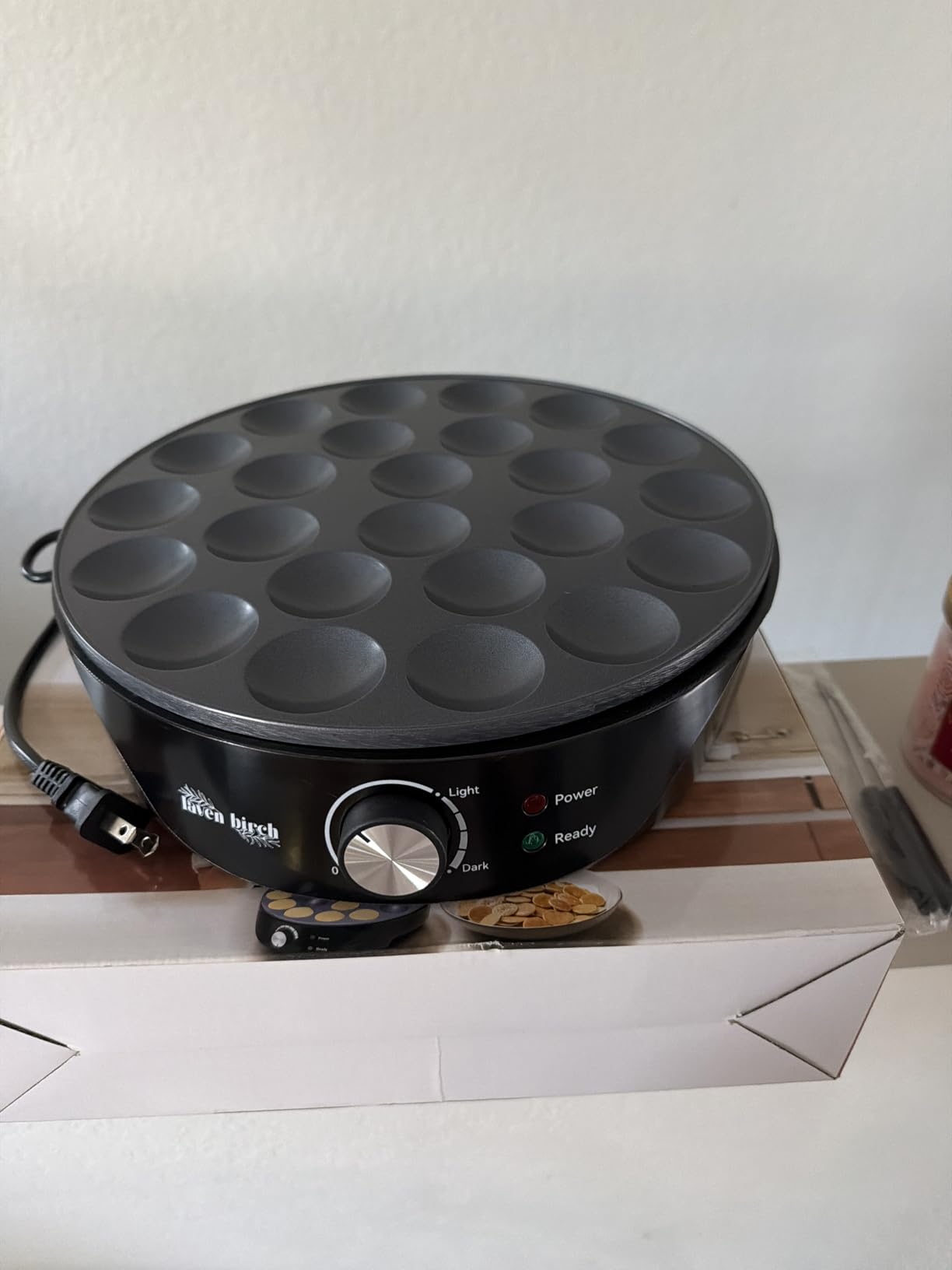 23 Cake Pop Maker Machine - Electric Non-Stick Baker, Fast Heating, Easy to Use for Kids, Birthdays, Parties, Snacks, Gifts, Fun Kitchen Gadget for Home & Restaurants, Makes 23 Cake Pops at Once customer photo 1