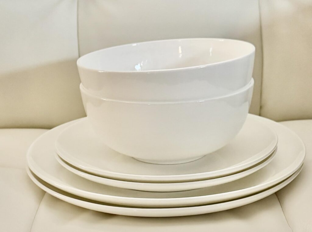 KINGSTONE 12-Piece Bone China Dinnerware Set for 4, Lightweight and Durable, Microwave and Dishwasher Safe, White Plates and Bowls for Everyday Use - Customer Photo 3
