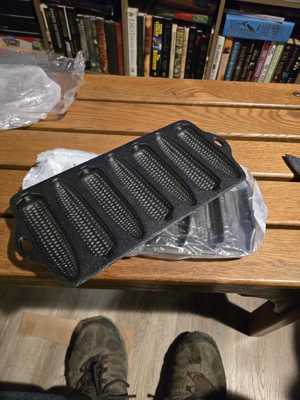 2 Pcs Cast Iron Corn Pan Baking Bread Molds 7-Hole Corn Pancake Pan Uncoated Cake Baking Tray Compatible with Oven, Stovetop, Grill, and Campfires customer photo 1