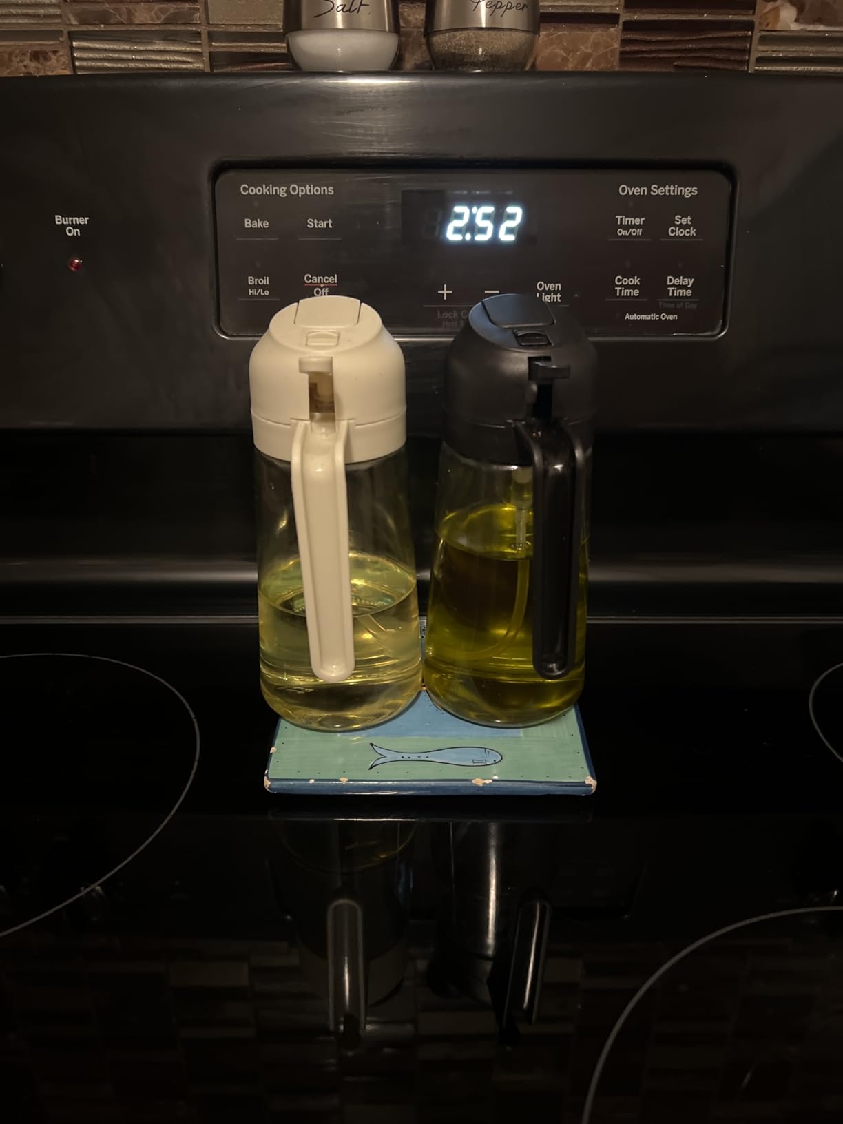 17oz/500ml Premium Olive Oil Sprayer for Cooking, 2 in 1 Glass Olive Oil Dispenser Bottle for Kitchen Gadgets, Spray Bottle with Portion Control for Salad, Frying, BBQ (Black) - Customer Photo 0