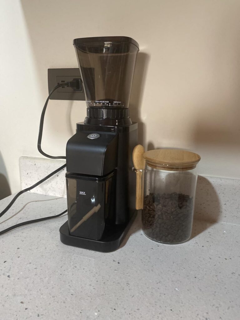 AMZCHEF Single Dose Coffee Grinder – 75 Settings Burr Grinder, 40mm Conical Burr, Anti-Static & Low-Retention Design, Quiet DC Motor with Magnetic Outlet & Vacuum Dosing Cup for Espresso, French Press Customer Review AMZCHEF Single Dose Coffee Grinder – 75 Settings Burr Grinder, 40mm Conical Burr, Anti-Static & Low-Retention Design, Quiet DC Motor with Magnetic Outlet & Vacuum Dosing Cup for Espresso, French Press - Customer Photo 2