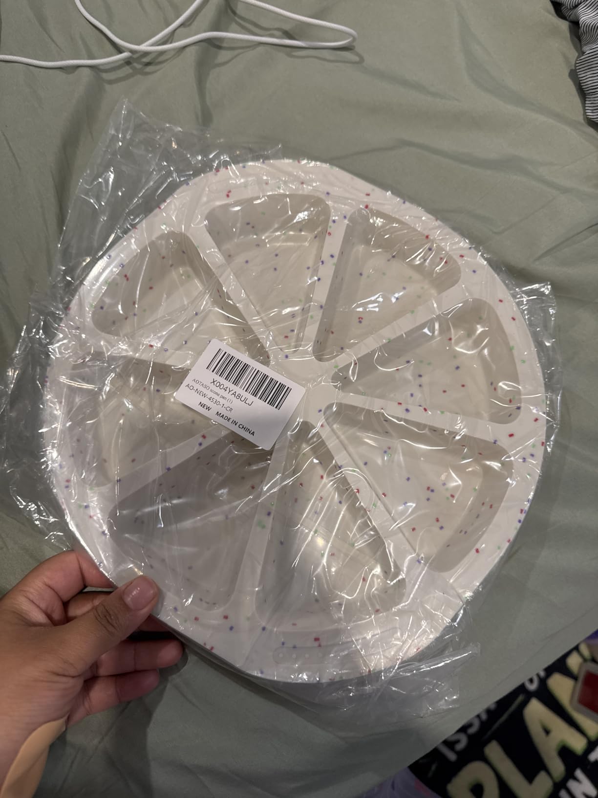 Silicone Scone Pan with Metal Reinforced Frame, 8-Cavity Non-Stick Food-Grade Mini Scone Pans for Baking, BPA free customer photo 1