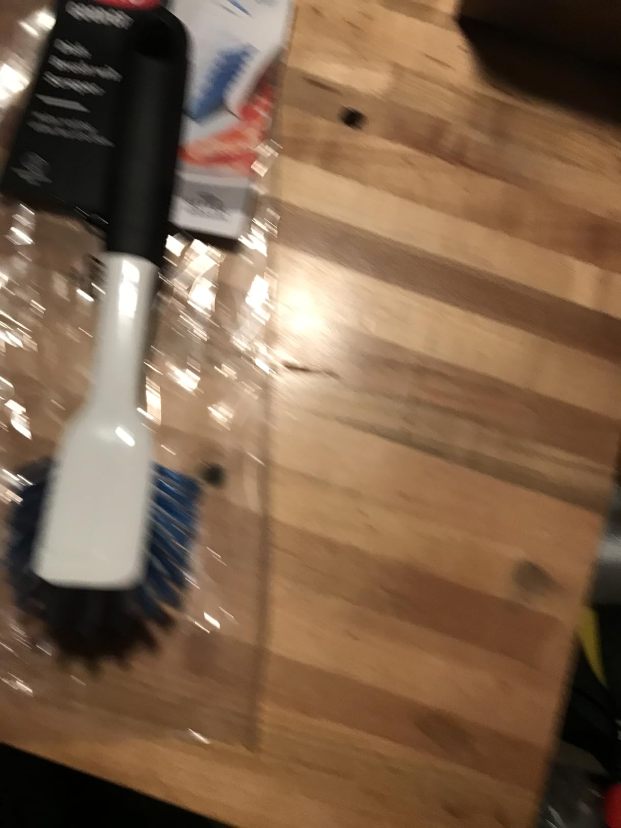 OXO Good Grips Dish Brush, Nylon Bristles with Built-in Scraper, Safe for Non-Stick Cookware, Non-Slip Handle, Dishwasher Safe customer photo 1