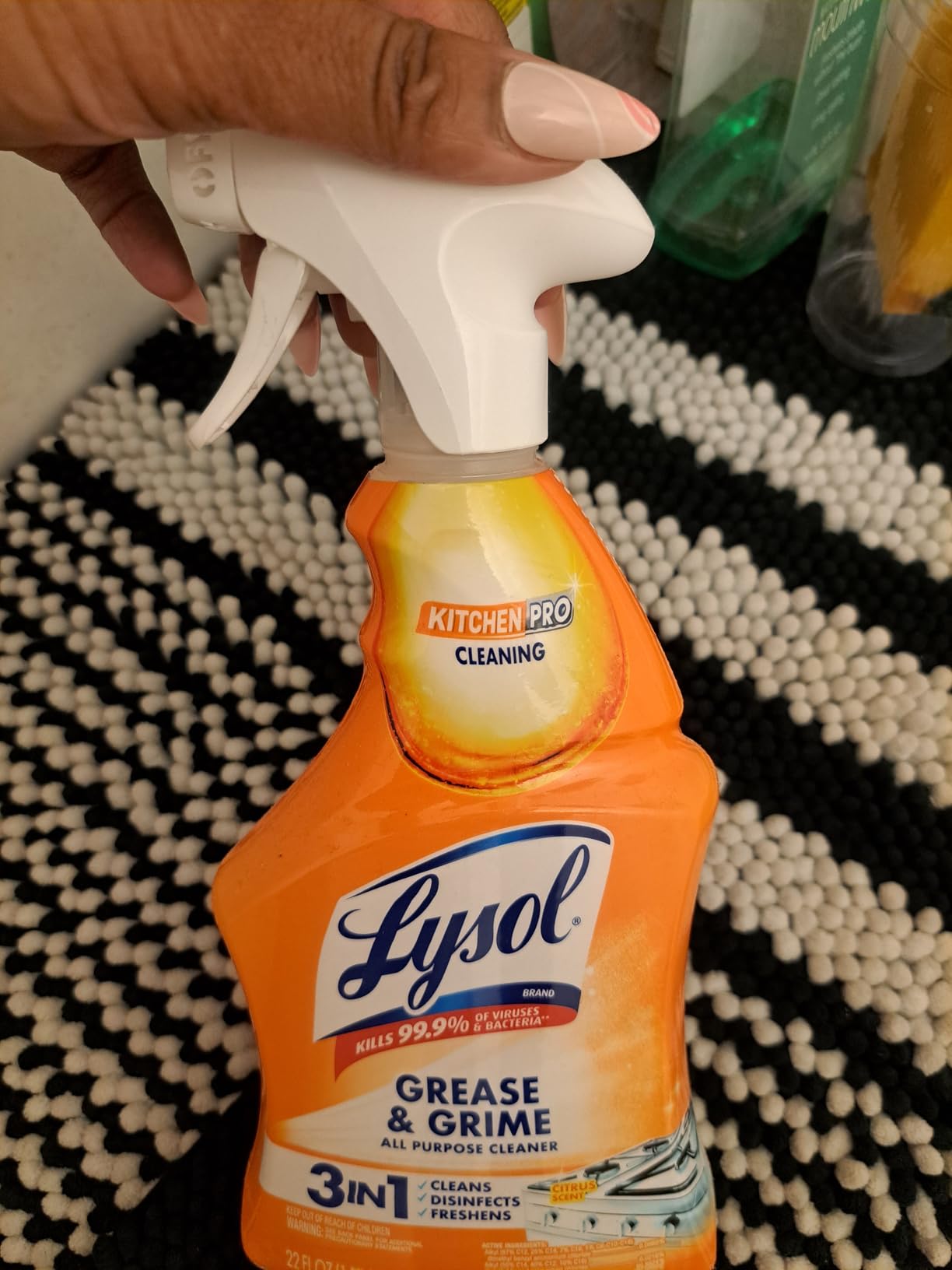 Lysol Pro Kitchen Spray Cleaner and Degreaser, Antibacterial All Purpose Cleaning Spray for Kitchens, Countertops, Ovens, and Appliances, Citrus Scent, 22oz customer photo 2
