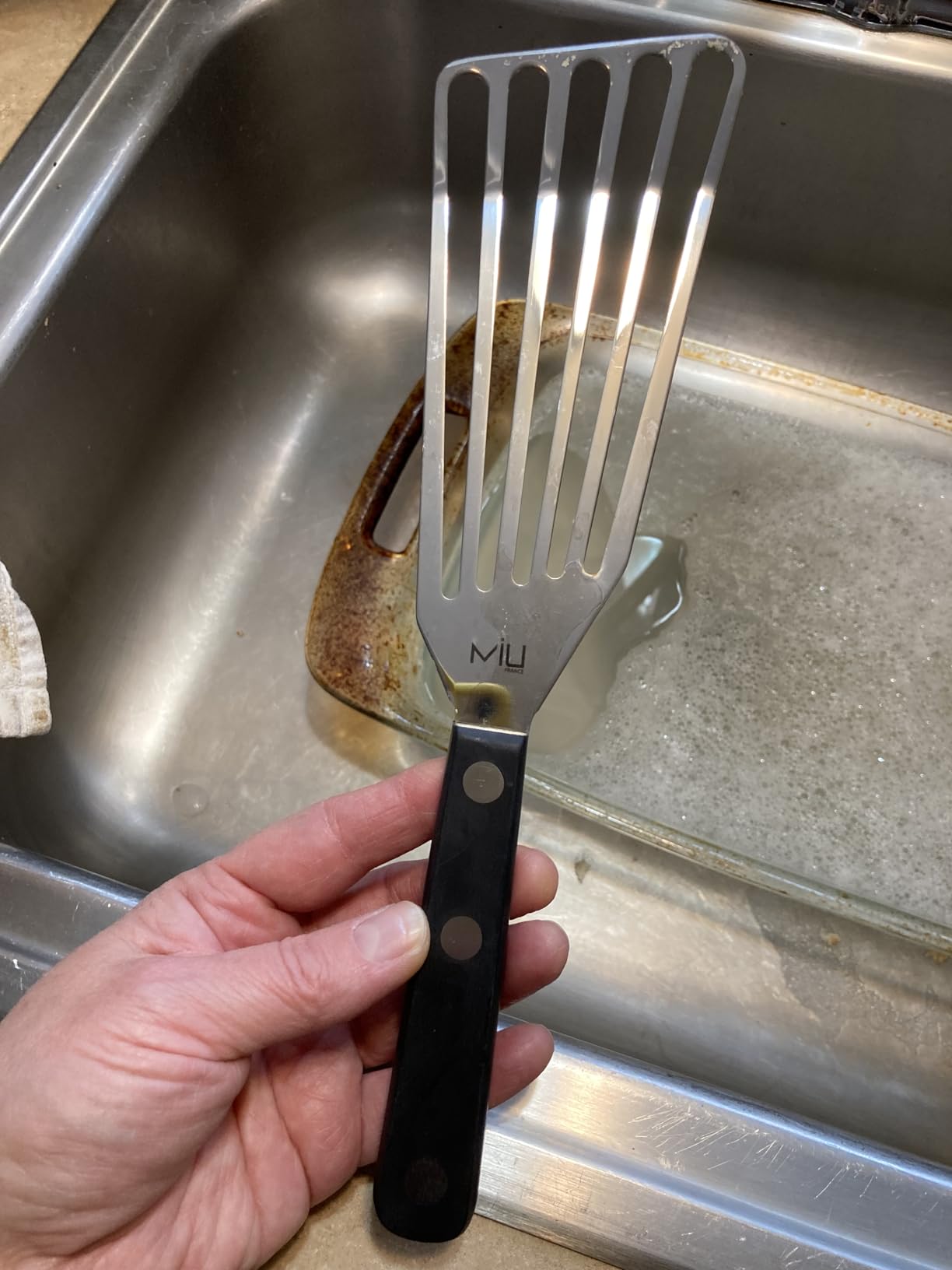 MIU Fish Spatula Stainless Steel, Flexible, Polished Metal, Corrosion Resistant, Kitchen Slotted Turner [Upgraded Version] customer photo 2