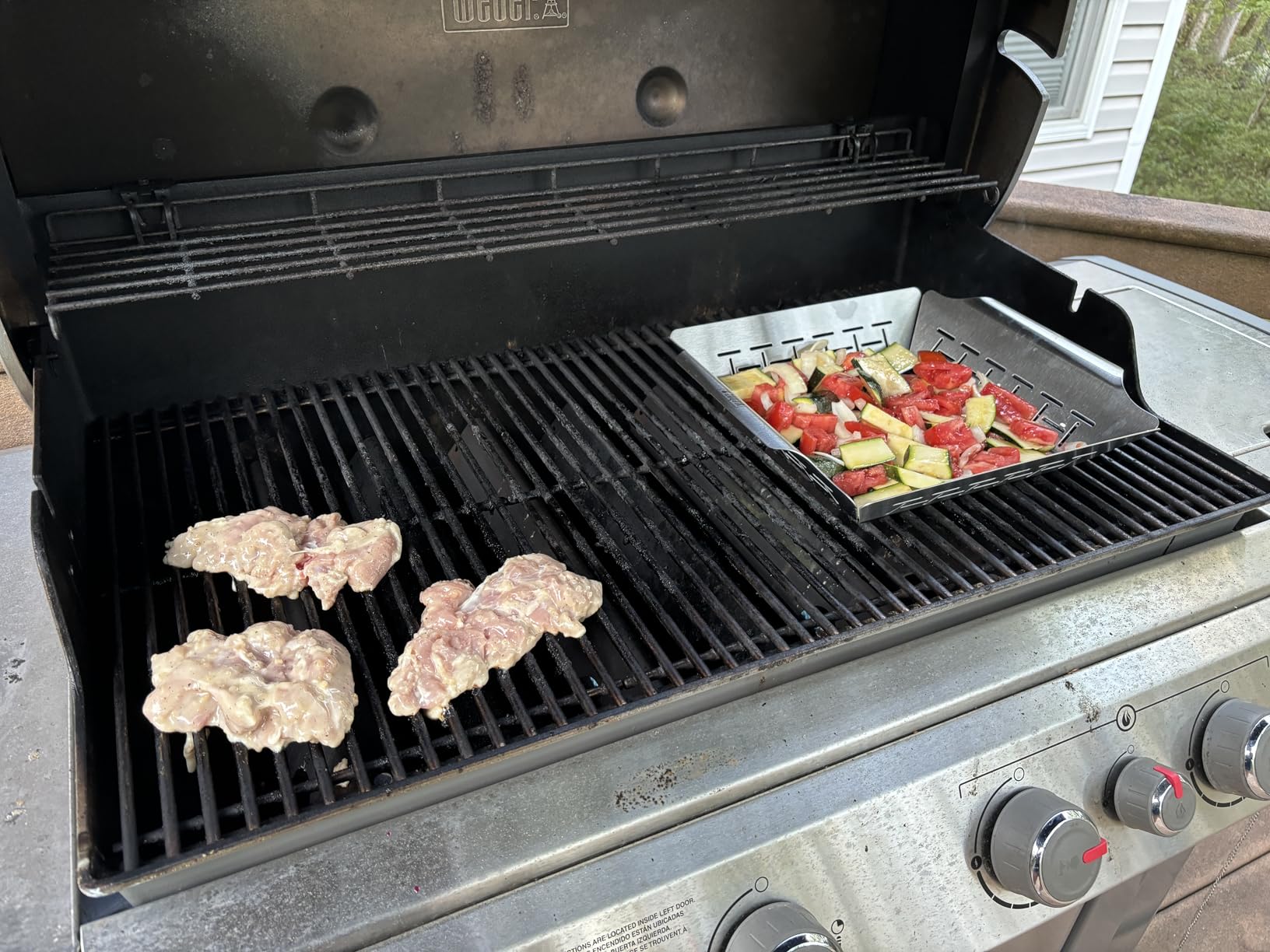 Weber Deluxe Grilling Basket - Stainless Steel Grill Basket for Vegetables, Seafood & Small Foods, Durable BBQ Cooking Accessory for Charcoal and Gas Grills customer photo 1