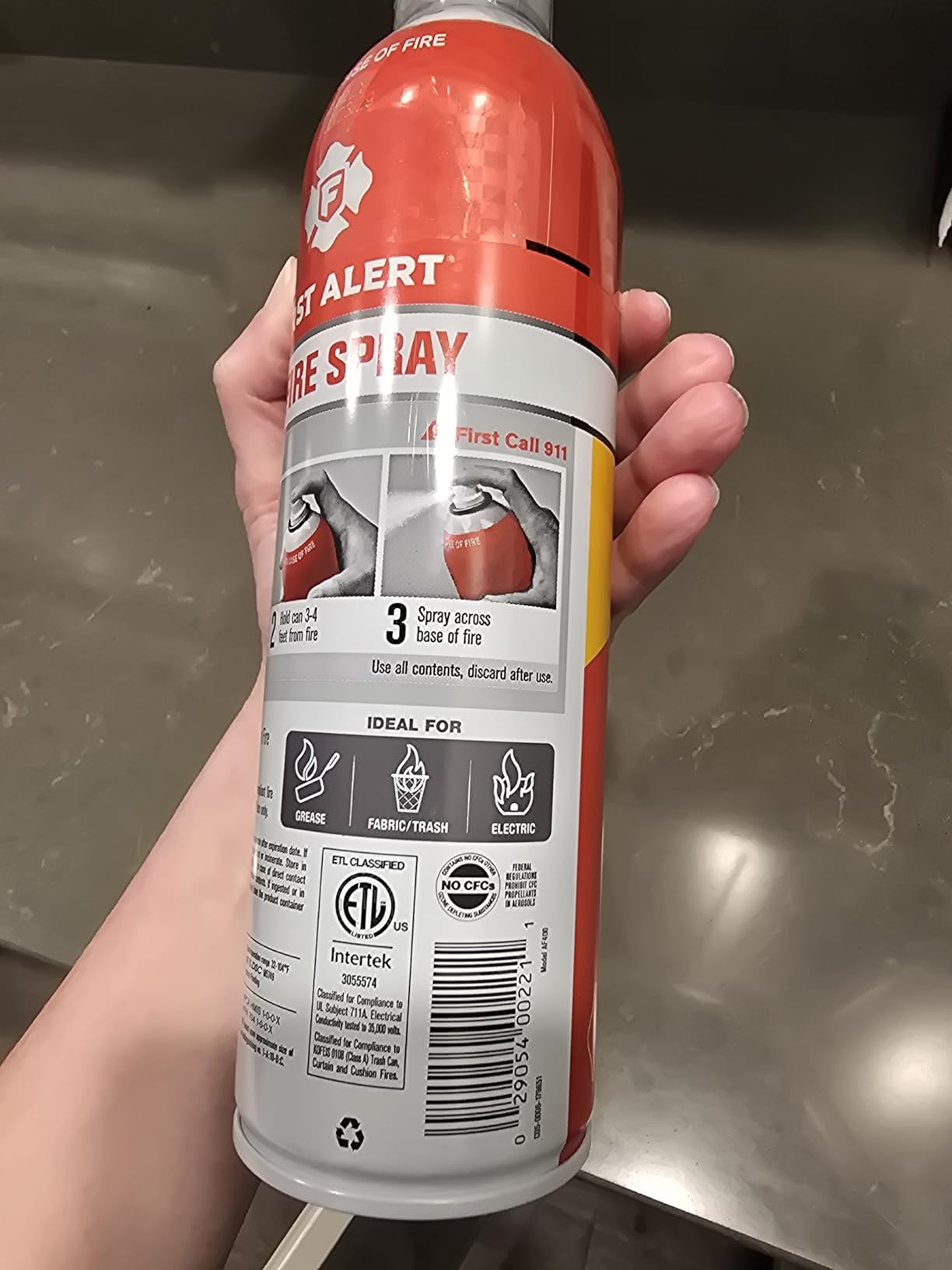 First Alert EZ Fire Spray, Extinguishing Aerosol Spray, AF400 Red 18 Ounce (Pack of 1) customer photo 2
