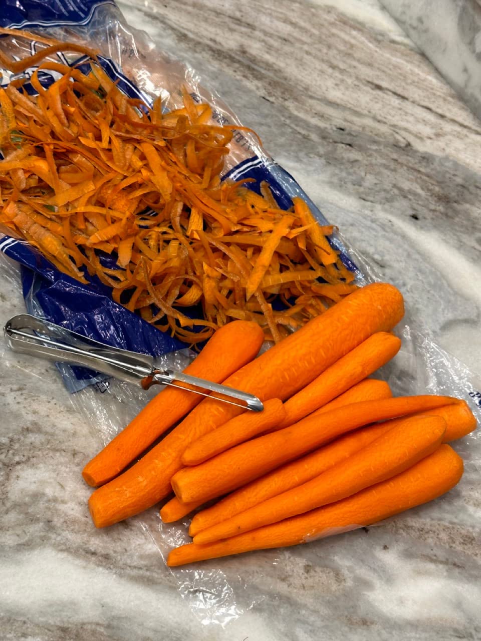 Original Jonas Vegetable Peeler - Rust Resistant Silver Carrot and Potato Peeler with Ergonomic Handle for Safety and Control - Dishwasher Safe and Compact - Made In Sweden - 6.5in customer photo 1